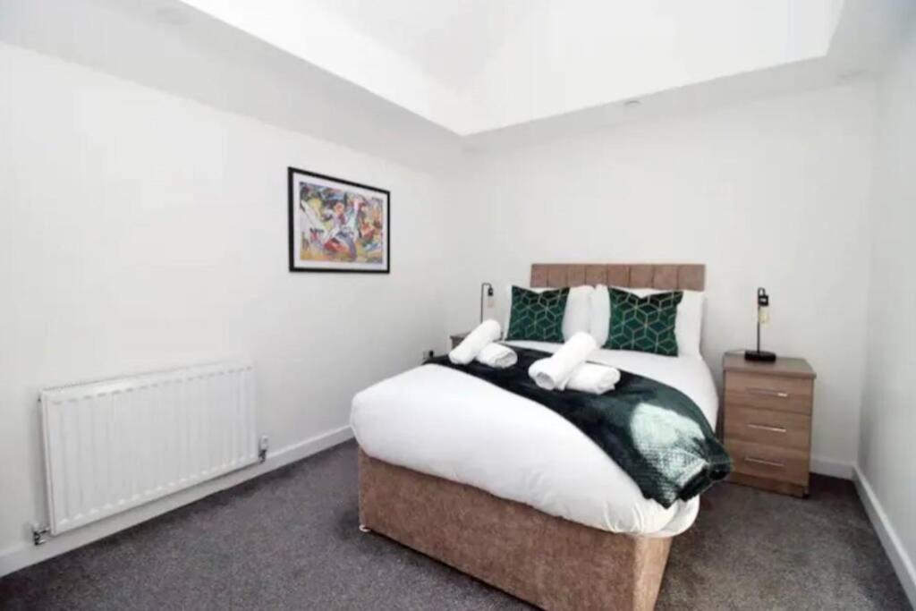 Luxury Redefined:Cardiff 1-Bed Apartment Luaran gambar